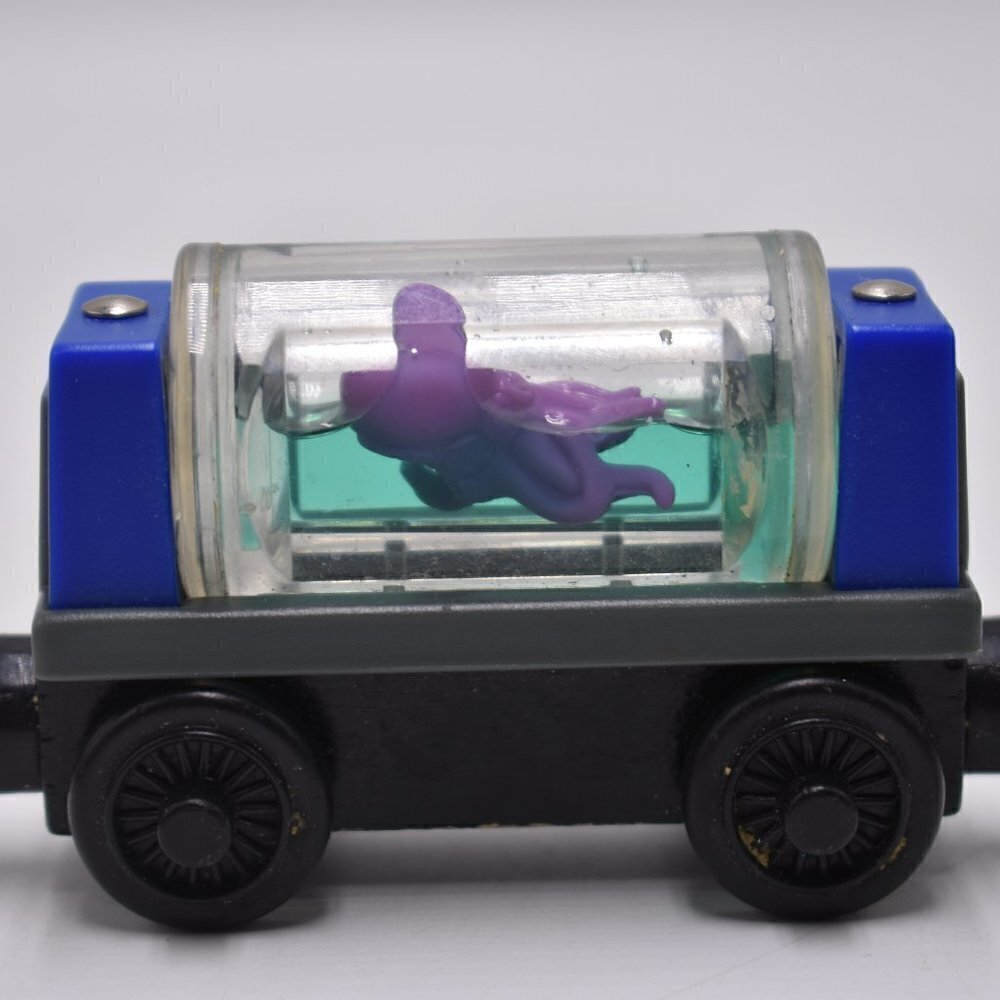2003 AQUARIUM CAR SQUID Thomas the Tank Engine Train Wooden Railway Learning …